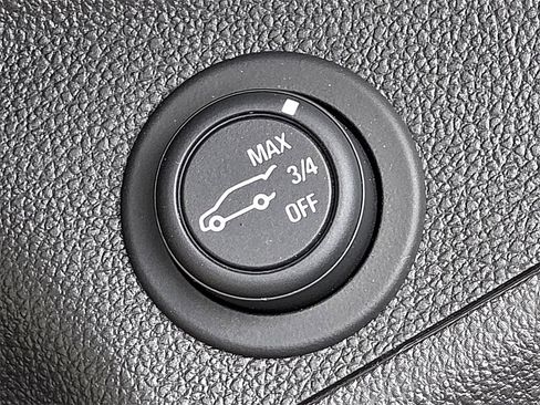 Used 2020 Buick Envision Essence image 32