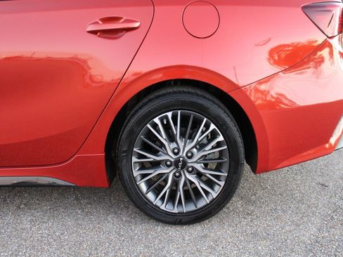 Used 2022 Kia Forte GT-Line w/ GT-Line Premium Package image 18