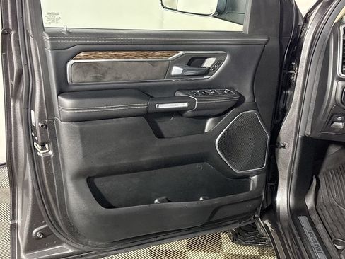 Used 2020 RAM 1500 Laramie AWD/4WD image 10