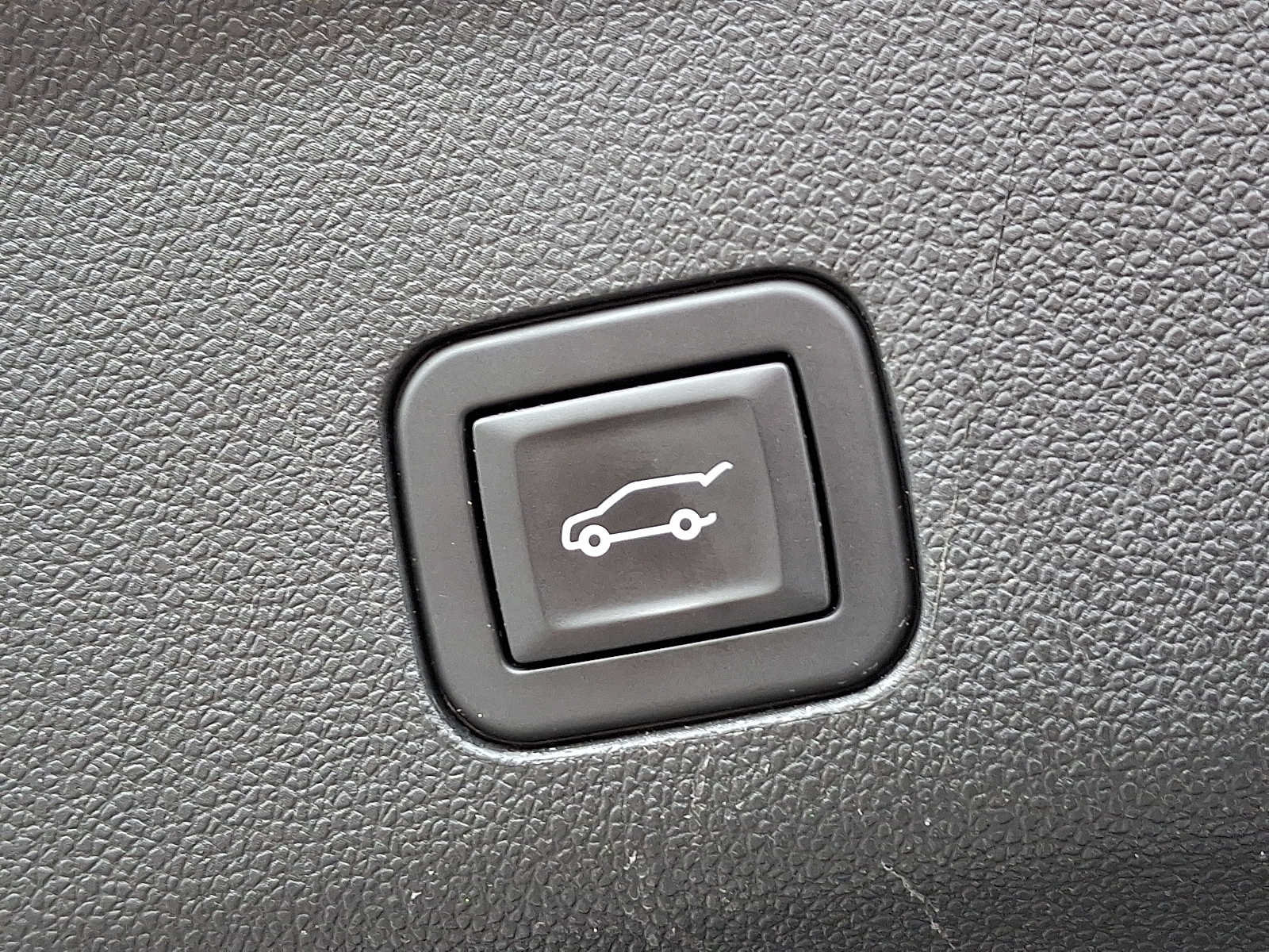 Used 2024 GMC Yukon Denali Ultimate AWD/4WD image 31