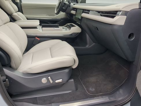 New 2026 Lincoln Navigator L Reserve AWD/4WD image 26