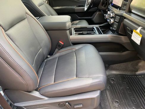 New 2026 Ford F350 Lariat w/ Black Appearance Package image 21