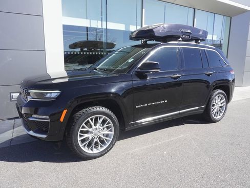 Used 2022 Jeep Grand Cherokee Summit w/ Adv Protech Group IV image 3