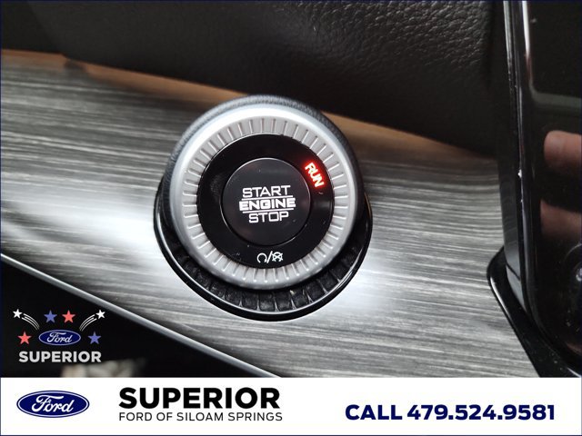 Used 2024 Jeep Wagoneer L Series II RWD image 21