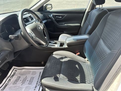 Used 2016 Nissan Altima 2.5 S w/ Power Driver Seat Package image 5