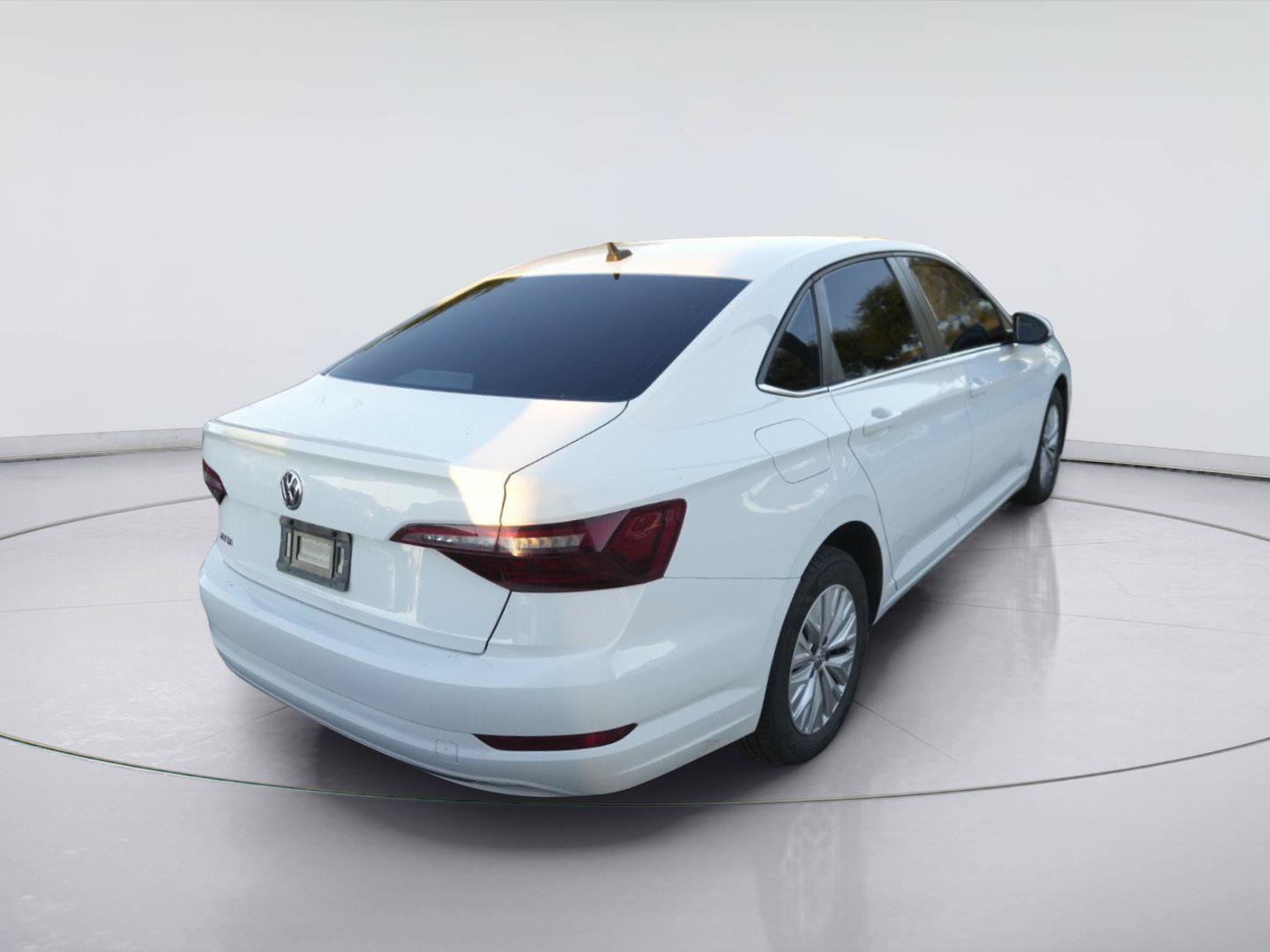 Used 2020 Volkswagen Jetta S w/ Driver Assistance Package FWD image 2