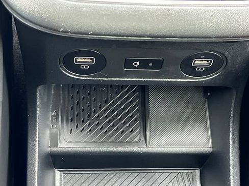 Certified 2024 Hyundai Ioniq 5 Limited RWD image 39