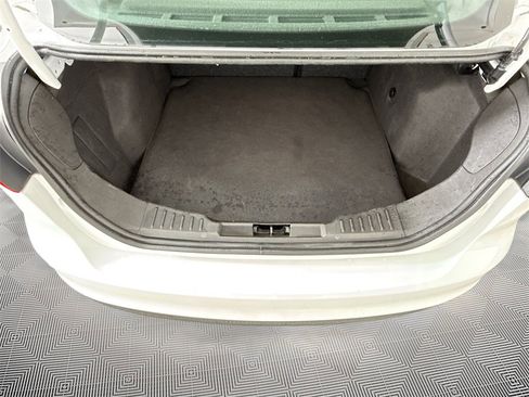 Used 2017 Ford Focus SE w/ Cold Weather Package image 28