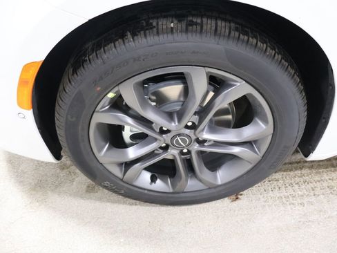 New 2026 Chrysler Pacifica Select image 9