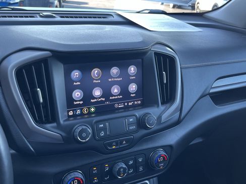 Used 2022 GMC Terrain AT4 image 11