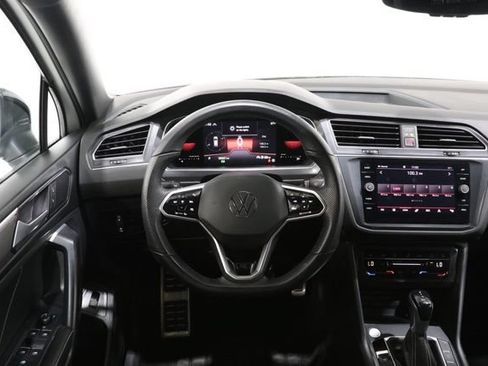 Used 2022 Volkswagen Tiguan SE R-Line AWD/4WD image 14