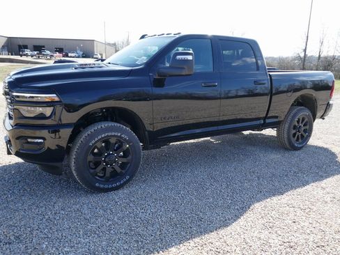 New 2026 RAM 2500 Laramie w/ Night Edition AWD/4WD image 8