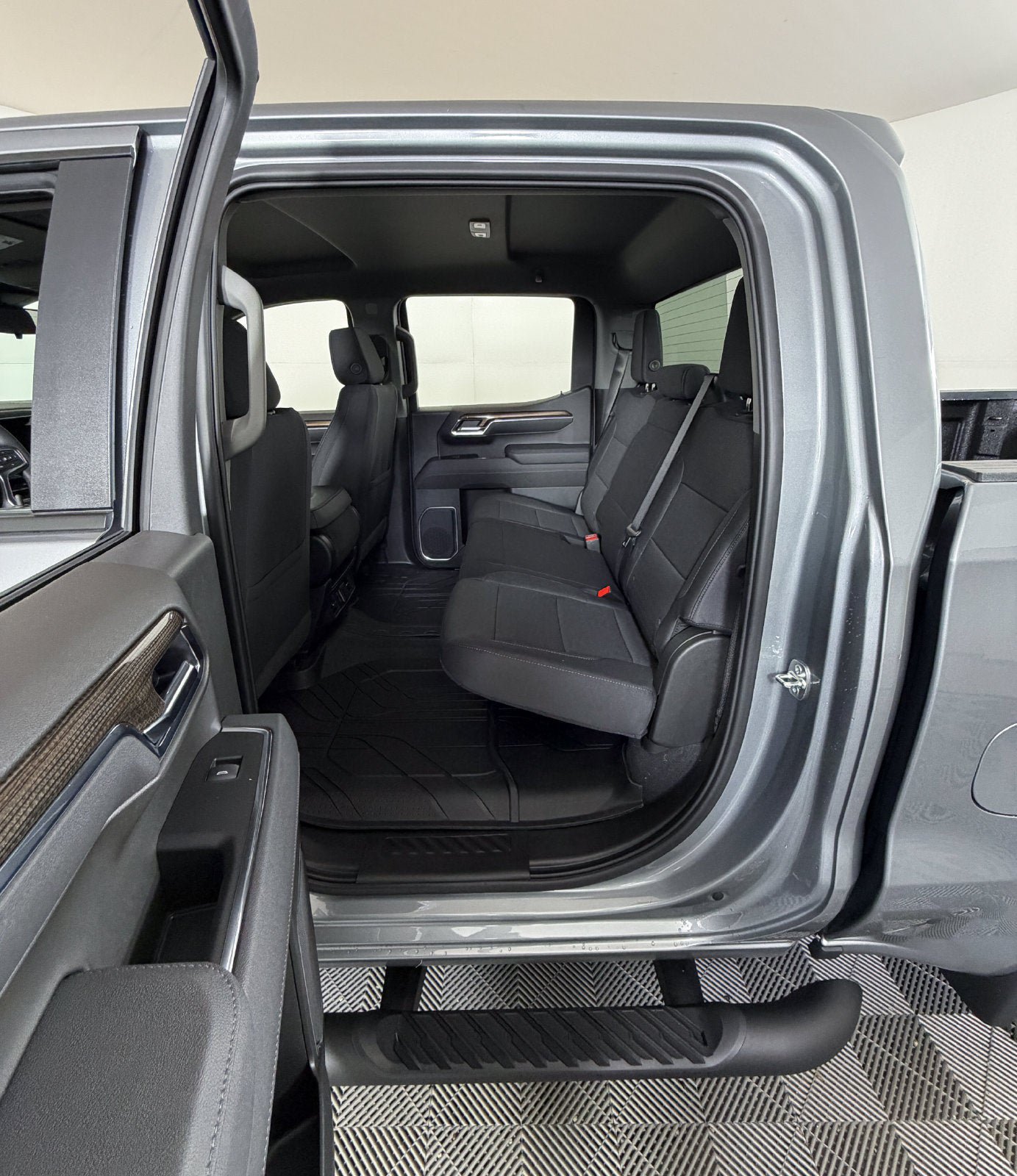 New 2026 Chevrolet Silverado 1500 RST w/ RST Select Package RWD image 7