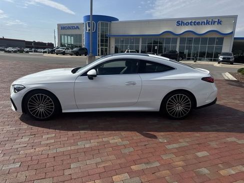 Used 2025 Mercedes-Benz CLE 450 4MATIC Coupe w/ Driver Assistance Package image 33