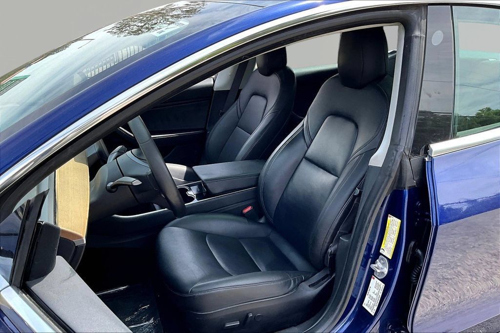 Used 2018 Tesla Model 3 Long Range RWD image 20
