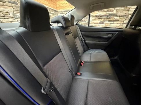 Used 2017 Toyota Corolla SE w/ Carpet Mat Package (TMS) FWD image 32