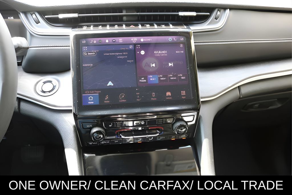 Used 2024 Jeep Grand Cherokee Limited RWD image 19