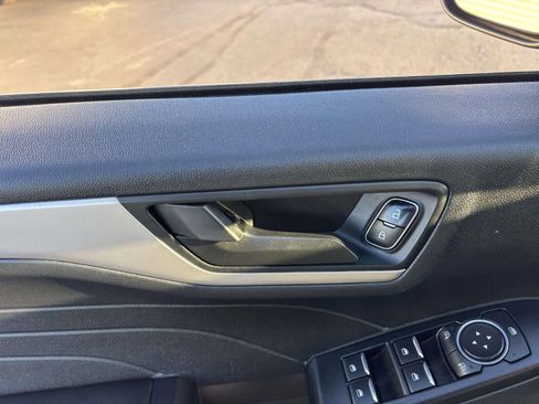 Certified 2022 Ford Escape SE w/ SE Sport Appearance Package image 14