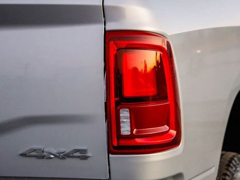 Used 2026 RAM 2500 Laramie AWD/4WD image 10