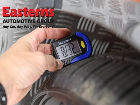 Used 2025 Ford Mustang Coupe RWD image 25