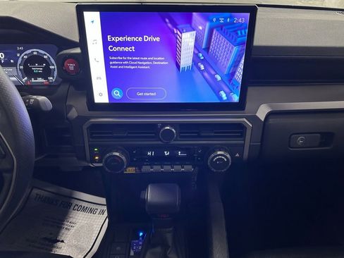 Used 2025 Toyota 4Runner TRD Off-Road Premium image 25