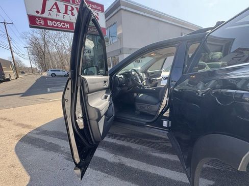 New 2026 Nissan Pathfinder SV image 11