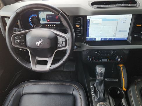 Used 2023 Ford Bronco Badlands image 27