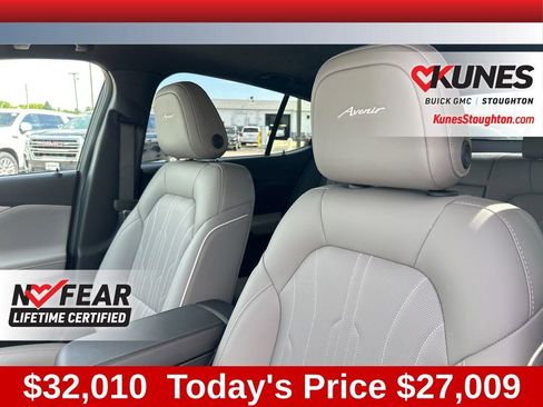 New 2025 Buick Envista Avenir image 26