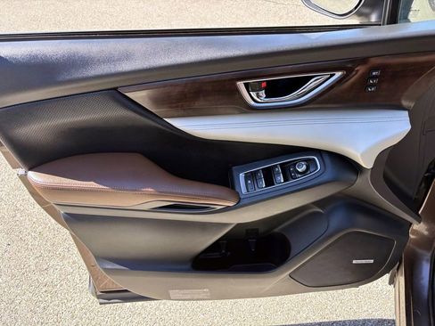 Used 2019 Subaru Ascent Touring w/ Popular Package #2A image 10