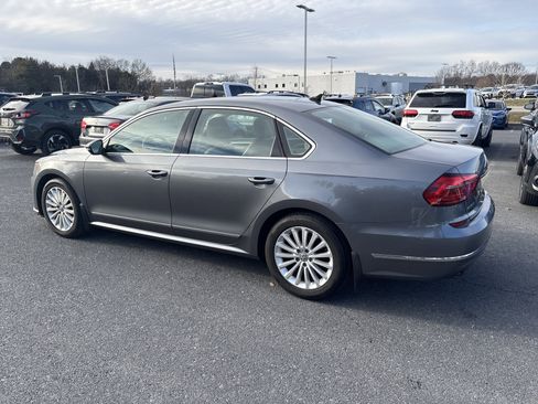 Used 2016 Volkswagen Passat 1.8T SE w/ Lighting Package (P06) image 4