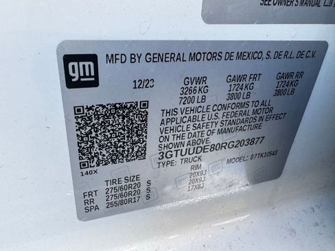 Used 2024 GMC Sierra 1500 SLT w/ SLT Premium Plus Package AWD/4WD image 33