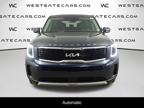 Used 2022 Kia Telluride LX image 2