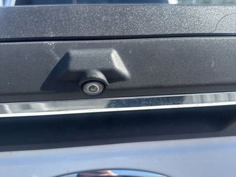 Used 2022 Ford F250 Lariat w/ Lariat Ultimate Package image 9