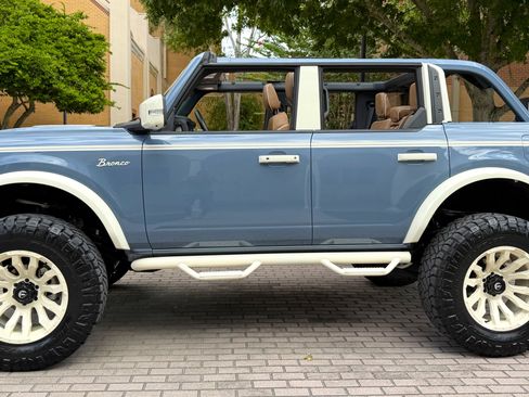 Used 2025 Ford Bronco Outer Banks AWD/4WD image 28