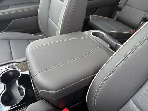 New 2026 GMC Yukon XL Elevation AWD/4WD image 28