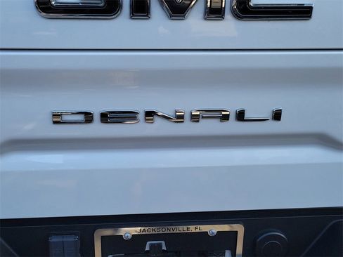 Certified 2023 GMC Sierra 1500 Denali Ultimate image 29