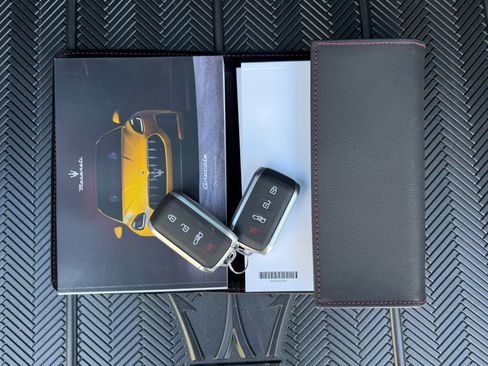 Used 2024 Maserati Grecale Trofeo image 27