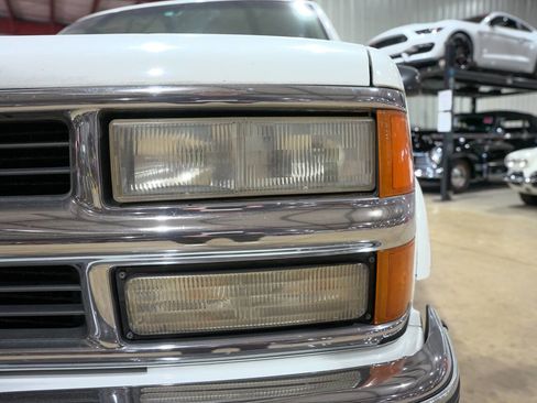 Used 1996 Chevrolet Tahoe 4WD image 40