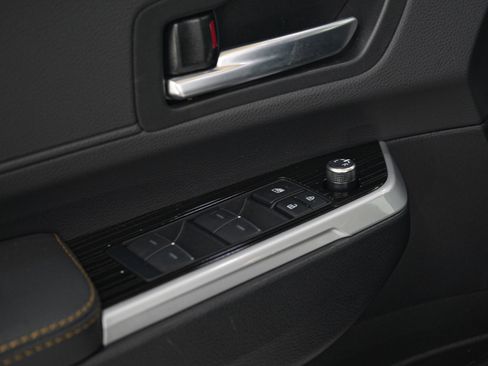 Certified 2026 Toyota Sienna XLE Woodland Edition AWD/4WD image 22
