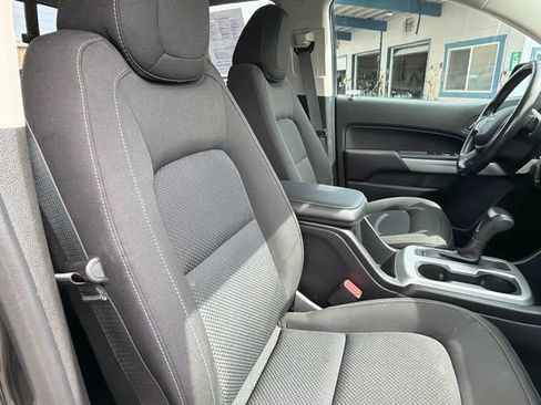 Used 2018 Chevrolet Colorado LT w/ LT Convenience Package AWD/4WD image 10