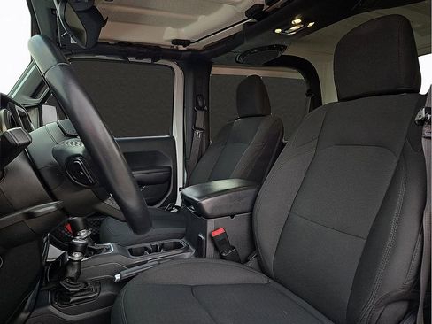 Used 2021 Jeep Wrangler Sport S image 12