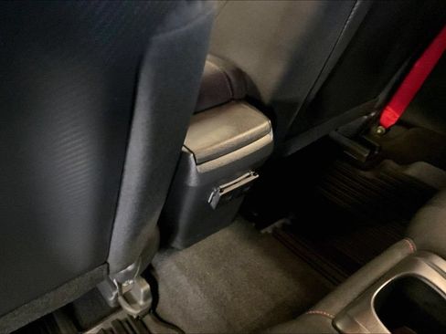 Used 2019 Honda Civic Type R image 10
