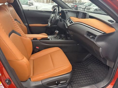 Used 2019 Lexus UX 200 w/ Accessory Package 2 image 21