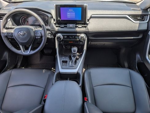 Used 2025 Toyota RAV4 XLE Premium FWD image 4