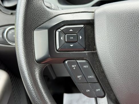 Used 2022 Ford F750 2WD Regular Cab Super Duty image 24