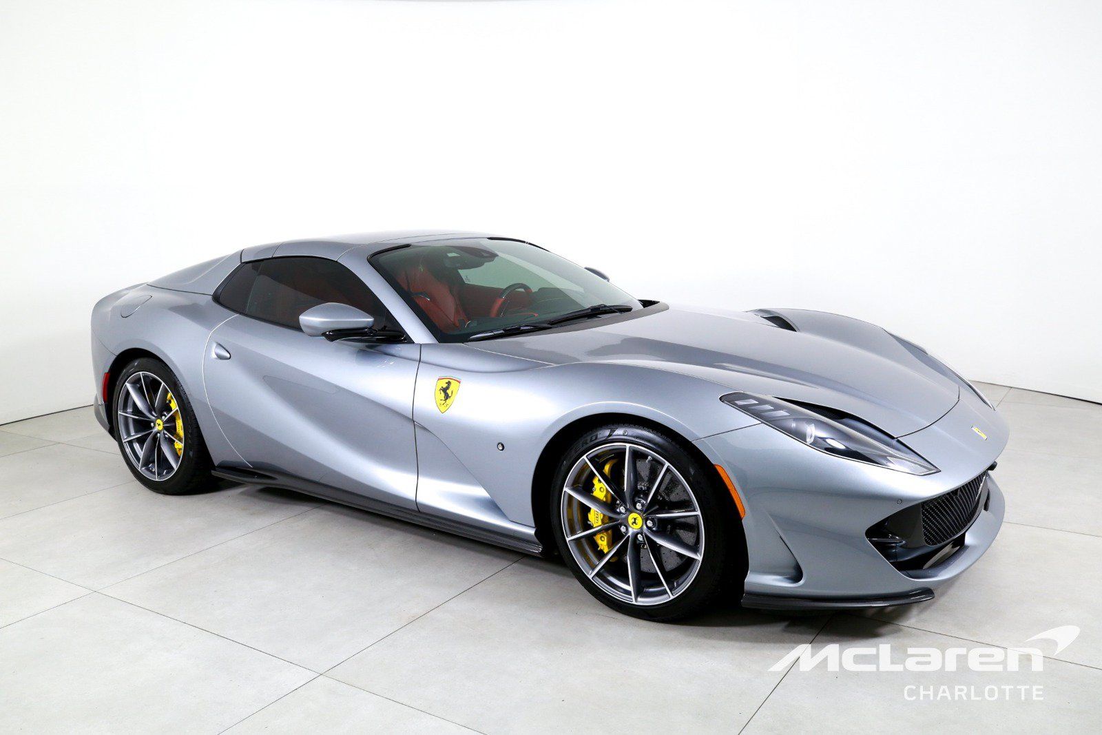 Used 2022 Ferrari 812 GTS RWD image 3