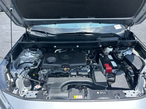 Used 2024 Toyota RAV4 XLE FWD image 15