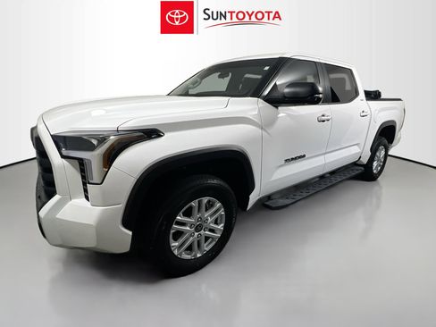 Used 2024 Toyota Tundra SR5 w/ SR5 Premium Package AWD/4WD image 9