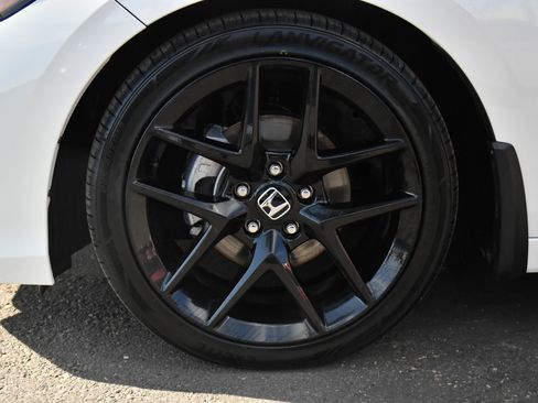 Used 2025 Honda Civic Sport image 12