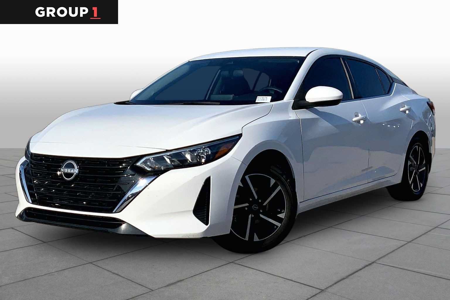 Used 2024 Nissan Sentra SV FWD image 1
